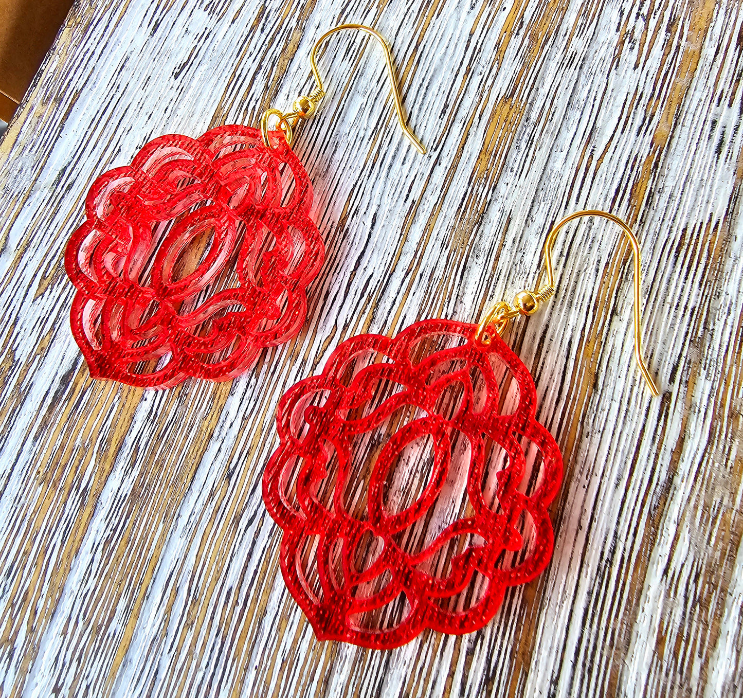 Royal Elegant Cut Out Earrings